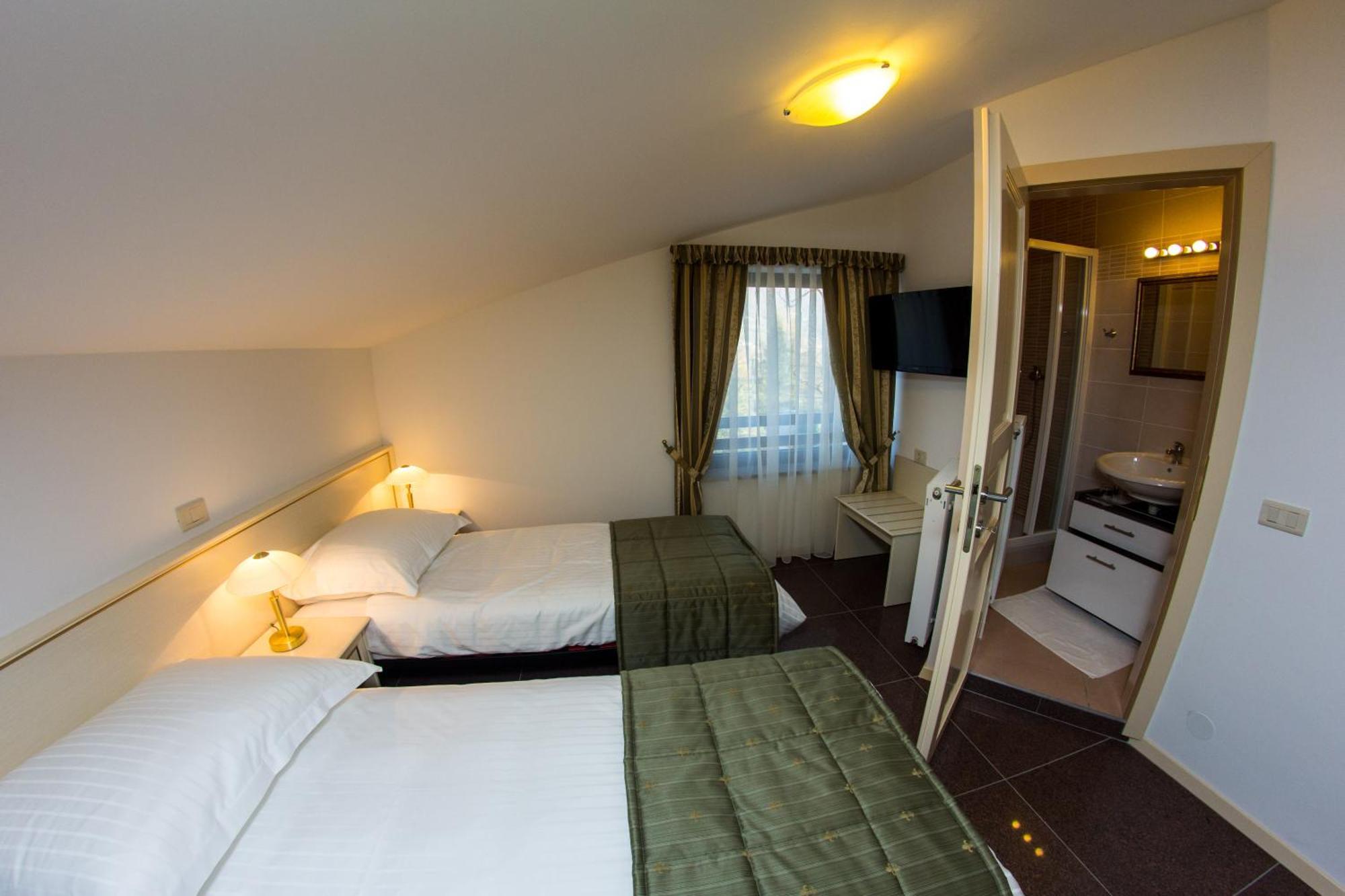 נובה גוריקה Guest House Sterk מראה חיצוני תמונה