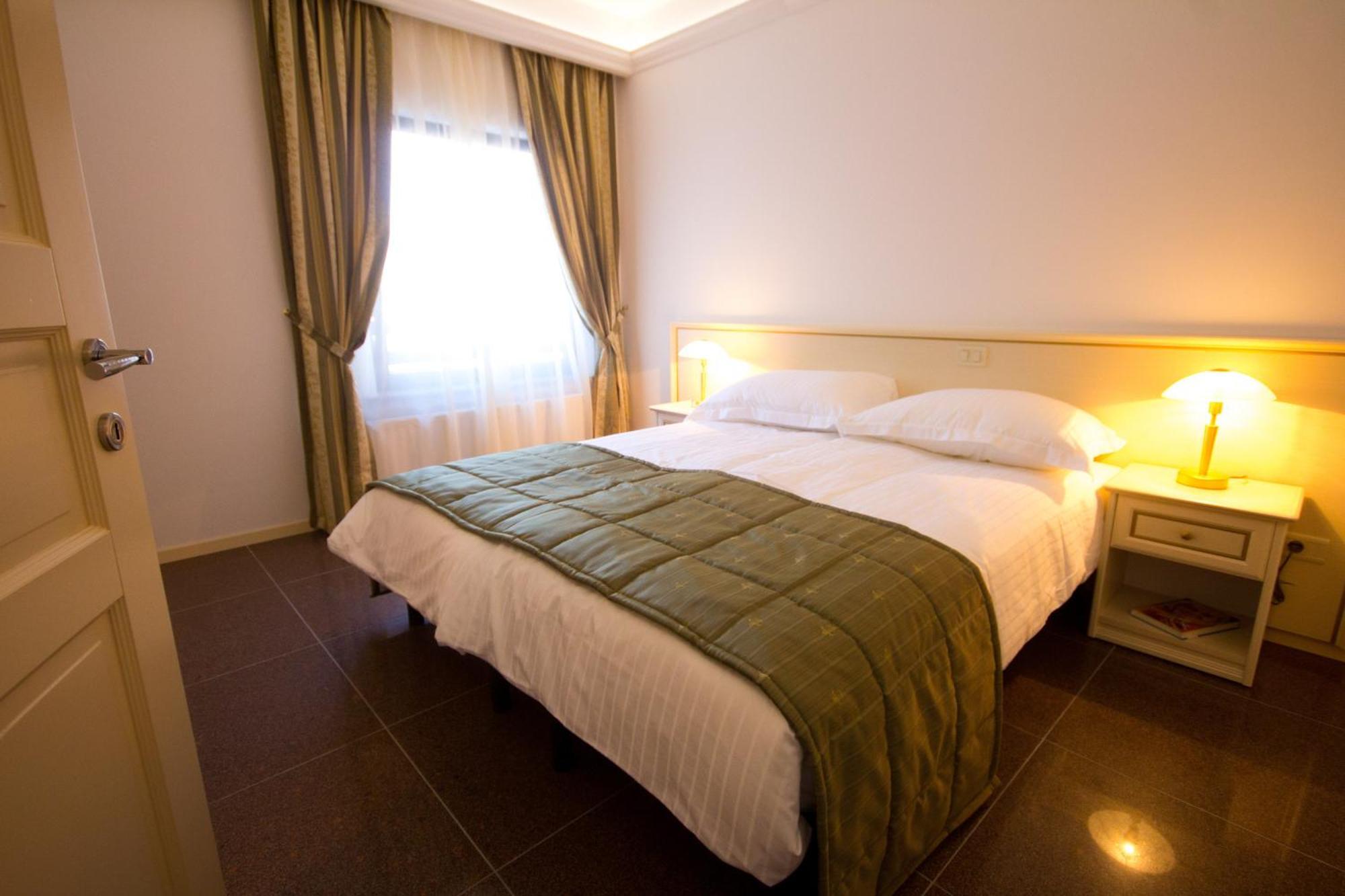 נובה גוריקה Guest House Sterk מראה חיצוני תמונה