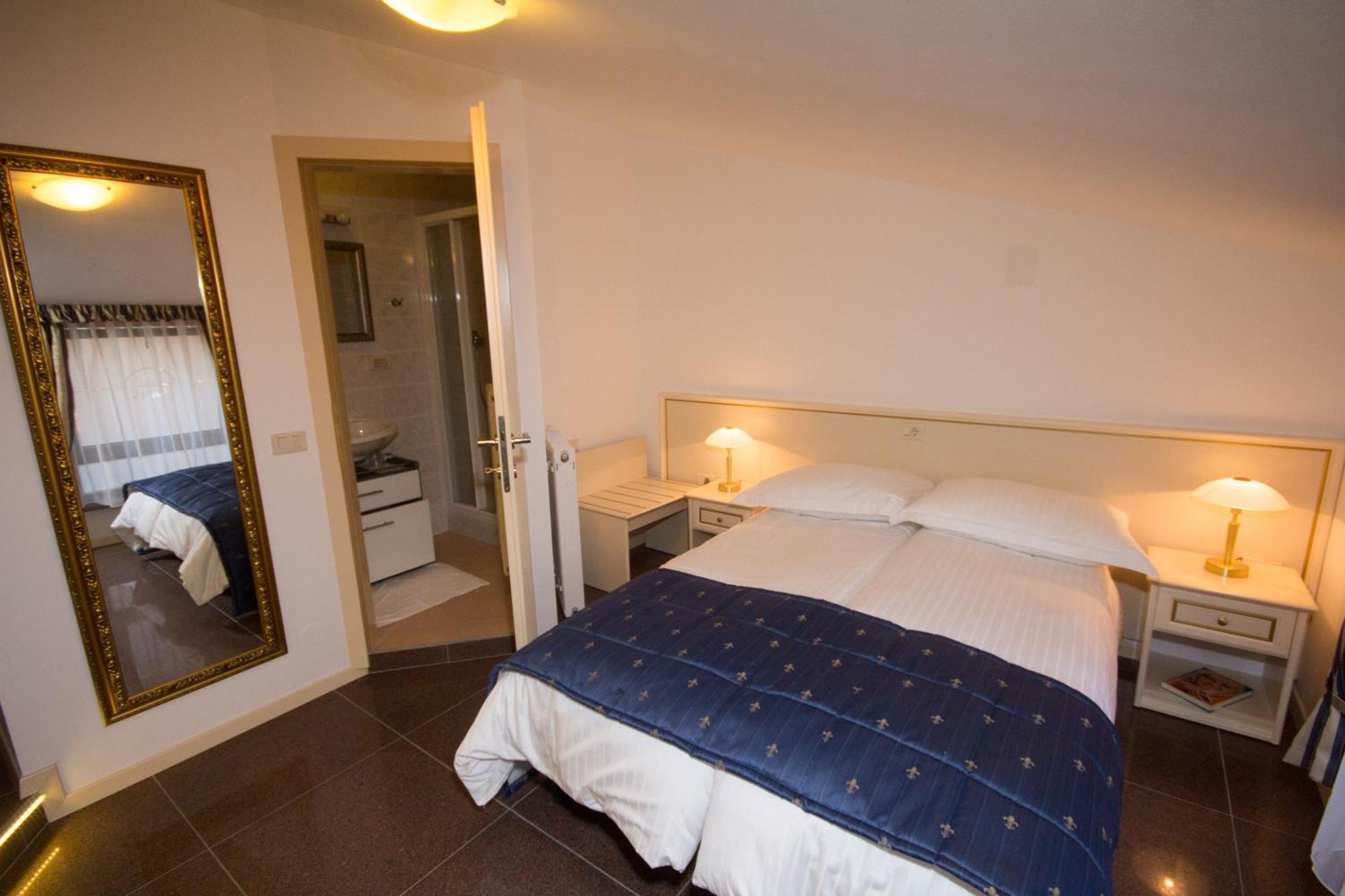 נובה גוריקה Guest House Sterk מראה חיצוני תמונה