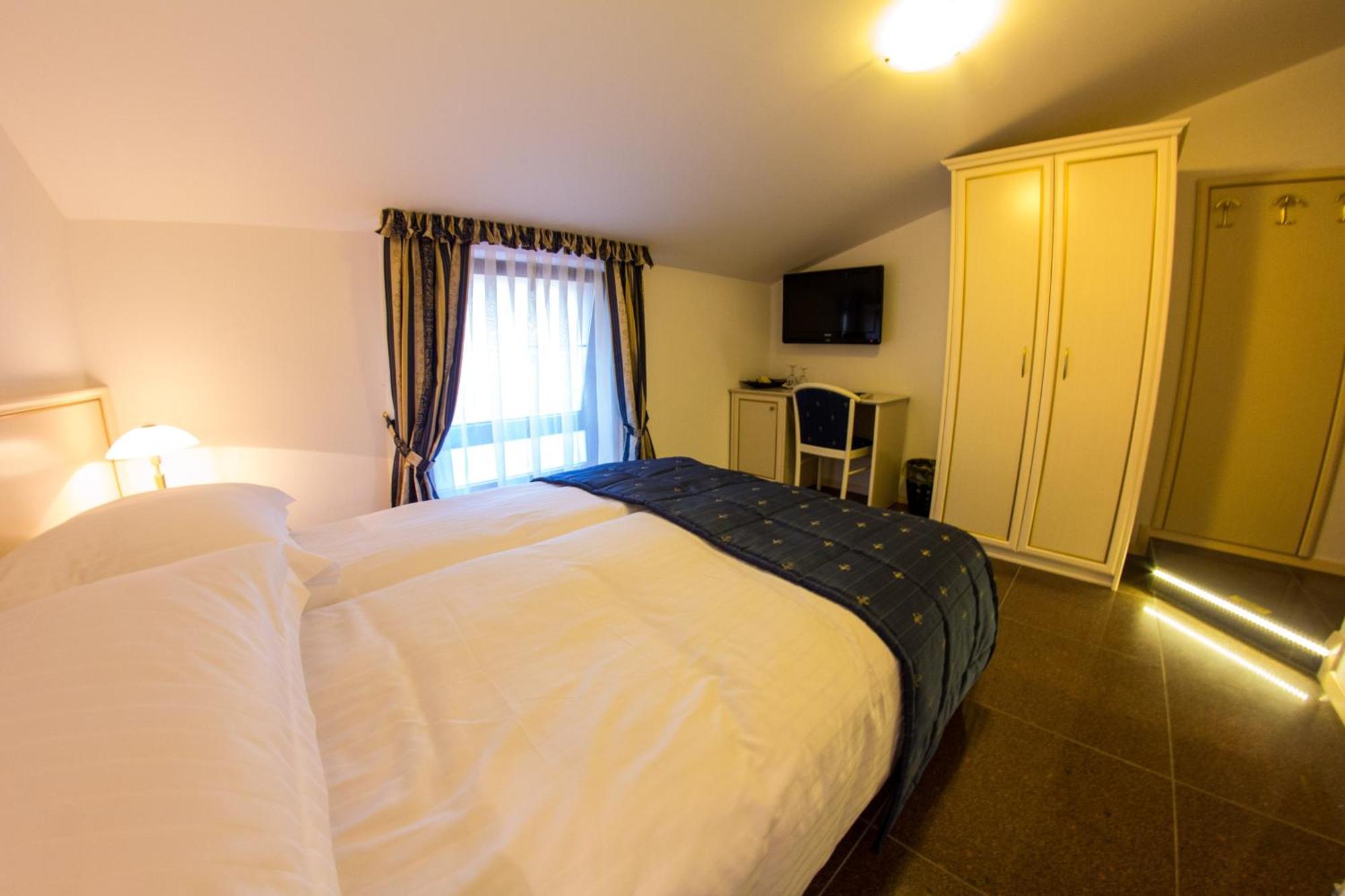 נובה גוריקה Guest House Sterk מראה חיצוני תמונה